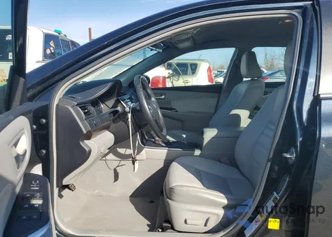 2015 Toyota Camry Le z USA, uszkodzony, nr VIN 4T4BF1FK7FR464881